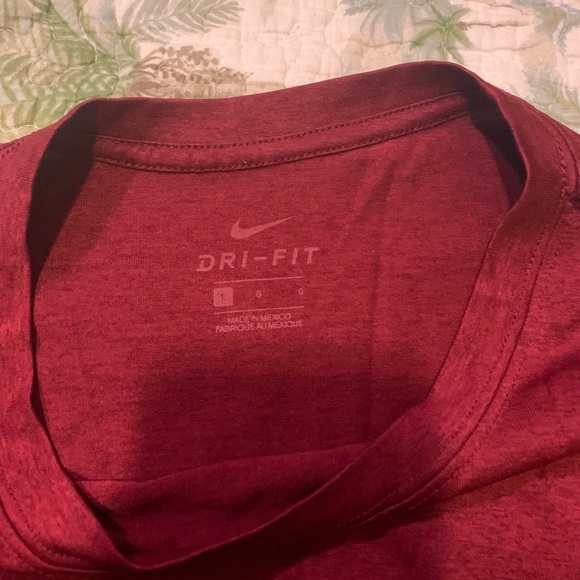 COPY - nike dry fit shirt - Picture 4 of 4